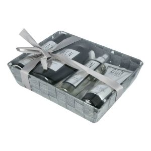 סלסלה SILVER MAN המכילה קרם גוף 400 מ"ל,דאודורנט 200 מ"ל,מבשם גוף 250 מ"ל ואפטר שייב קרם 180 מ"ל