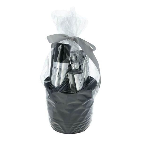 סט דלי SILVER MAN המכיל בושם א.ד.פ 50 מ"ל,אפטר שייב באלם 180 מ"ל,תחליב רחצה 750 מ"ל,דאודורנט 200 מ"ל